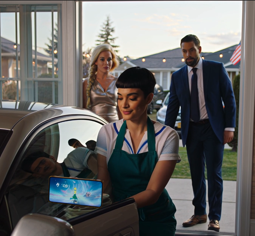 My parents made me cook and clean for my sister’s birthday party—fifty guests. When I asked for help, Mom laughed and said, “You’re the only one without a real job.” I smiled, set down the dishes, and walked out.