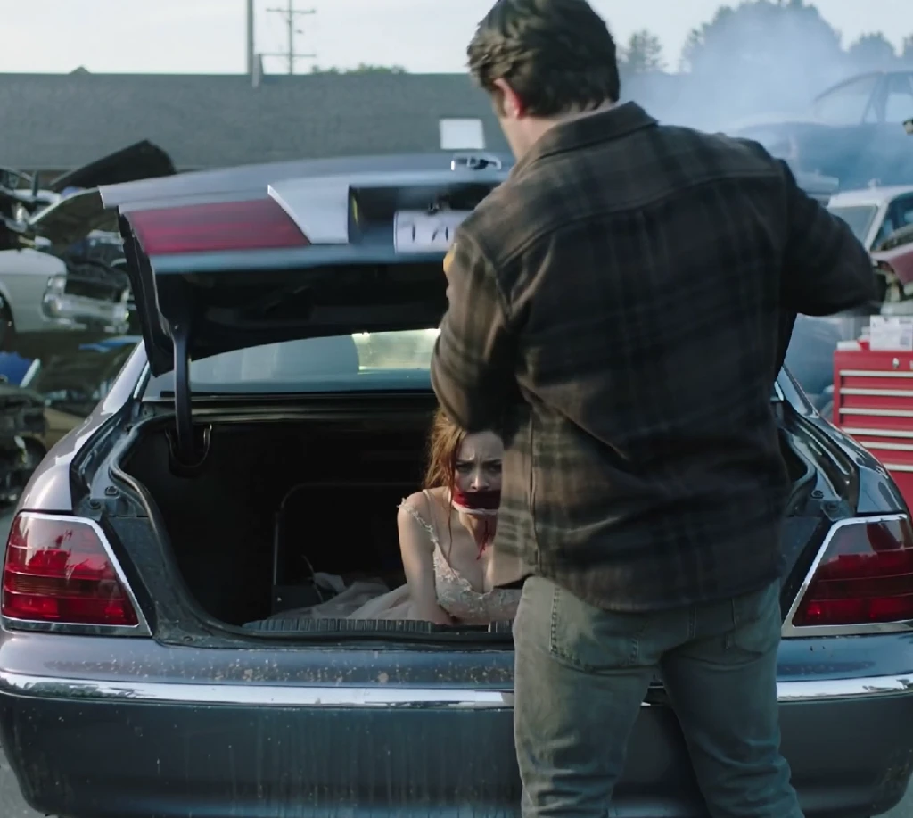 Single Dad Finds CEO Locked in a Trunk — Seconds Later, He Uncovers a Millionaire Secret